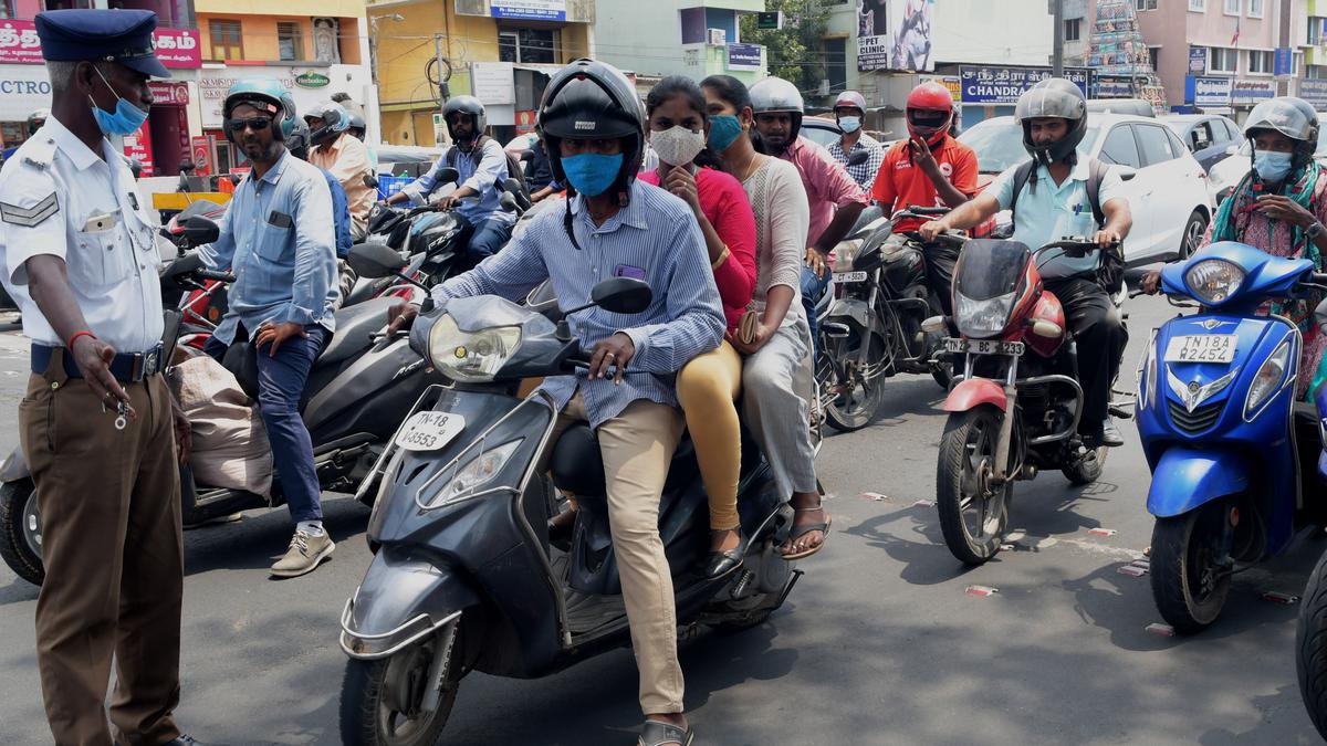 traffic-lights-are-optional-protec-helmets